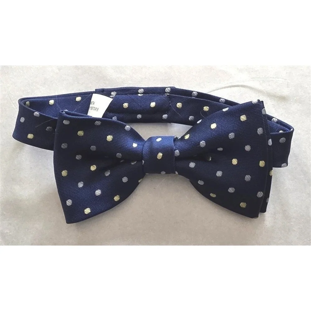 NWOT Izod Boy's Pre-Tied Bow Tie Blue Polka Dot Adjustable Classic Style 125840
